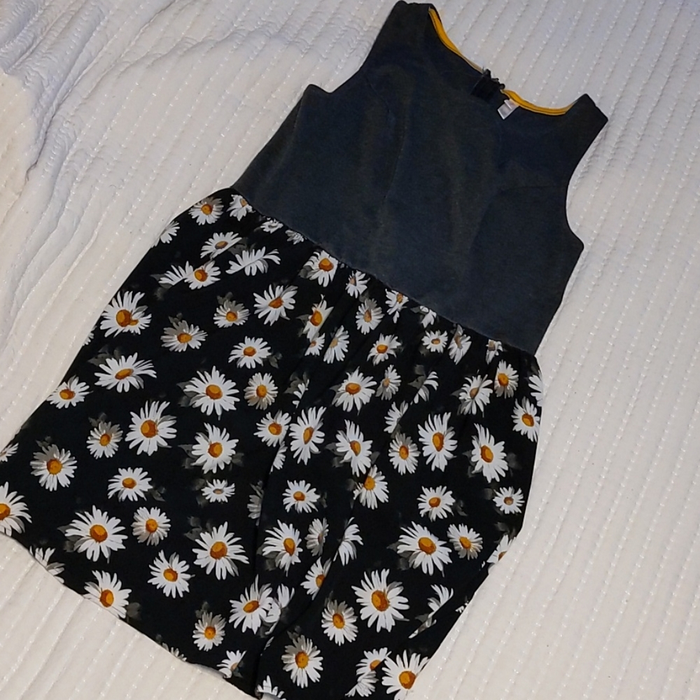 Xhilaration Daisy Dress